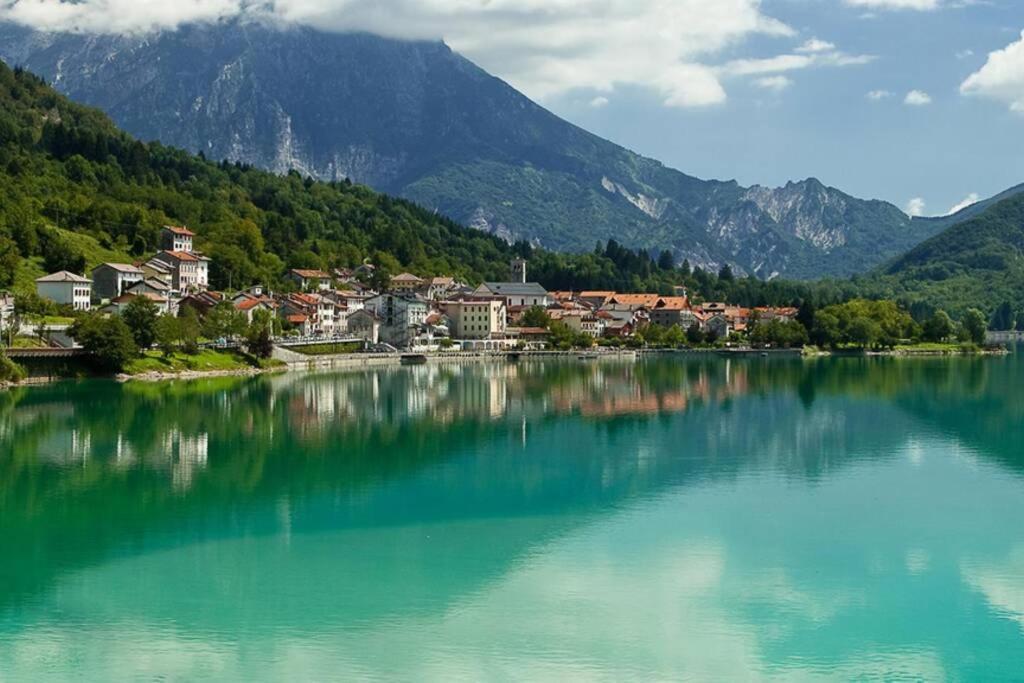 Casa A Schiera Fronte Lago Con Giardino Барчіс Екстер'єр фото